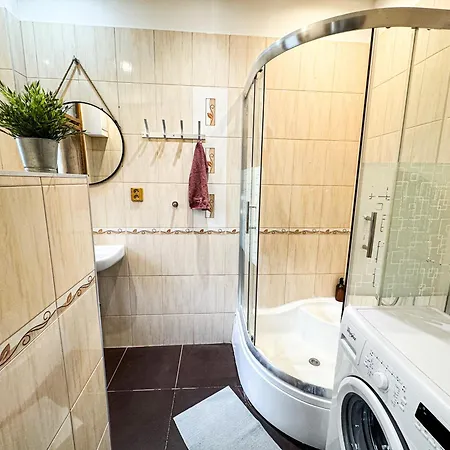 Beautiful In Old Town With Ac Apartmán Bratislava