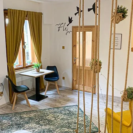 Beautiful Apartment In Bratislava Old Town Pressburg